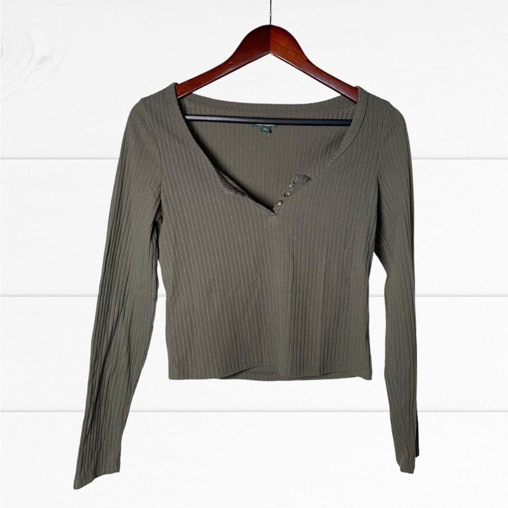Wild Fable Women’s Long sleeve Rib Knit Crop Top Army Green Size Medium